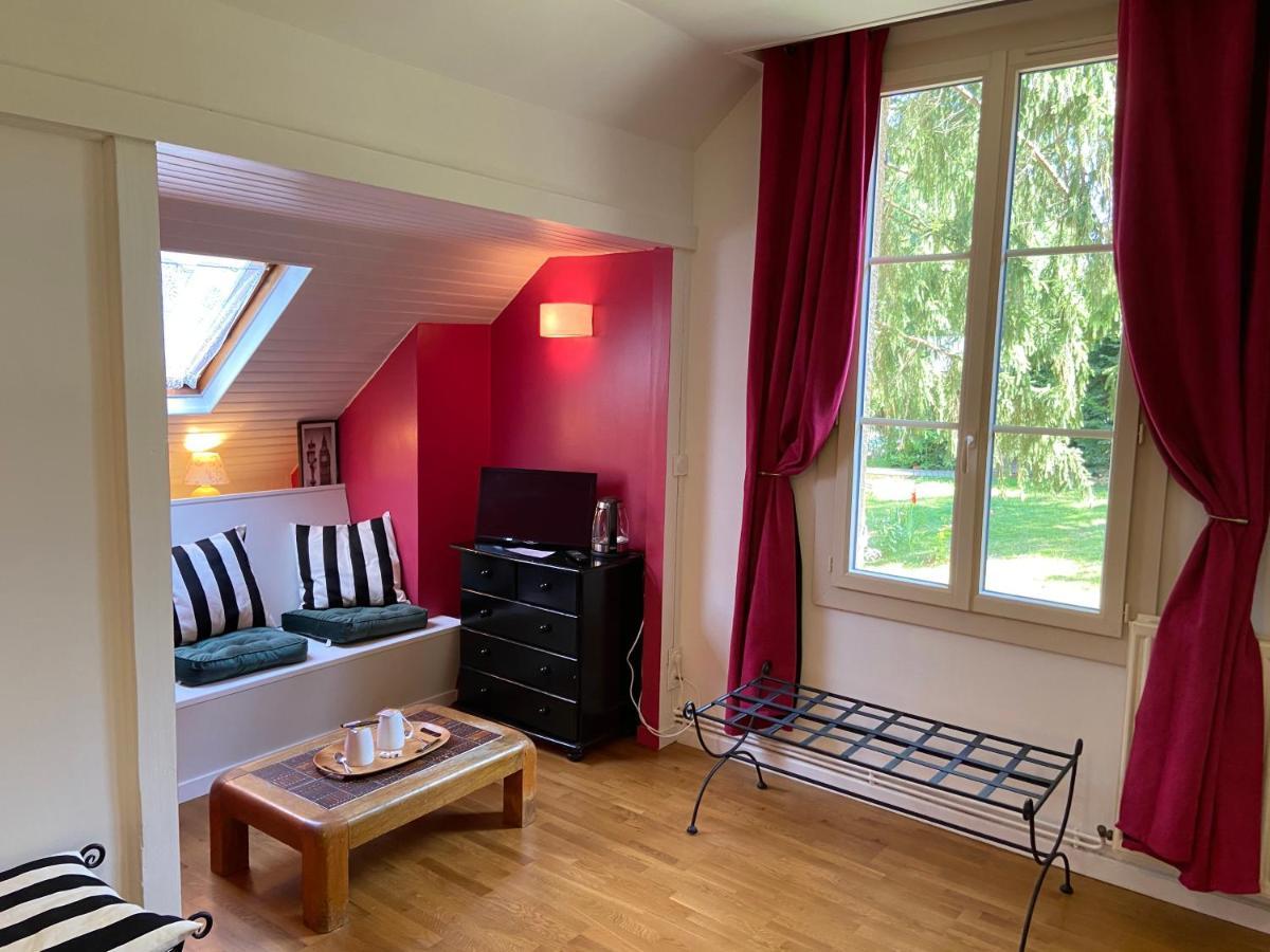 Le Moulin Calme Bed & Breakfast Luceau Exterior photo
