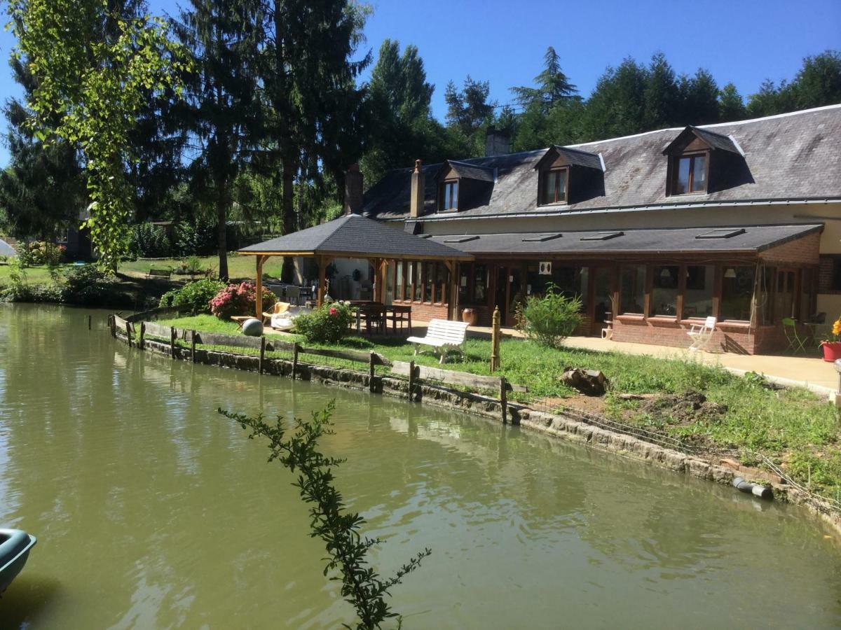 Le Moulin Calme Bed & Breakfast Luceau Exterior photo
